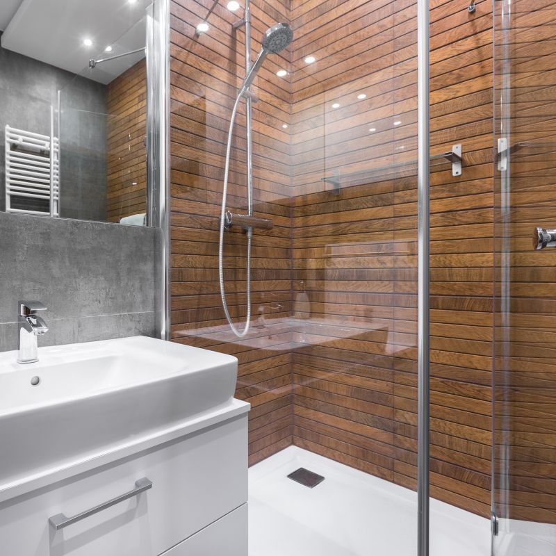 Luxury Shower with Built-in Bench